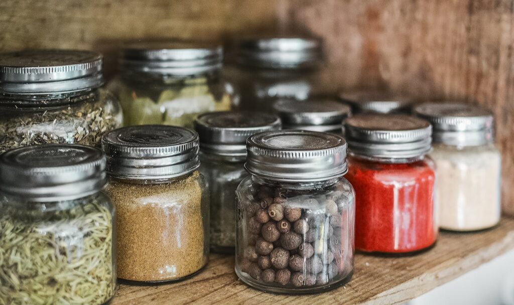 Koken met karakter: alles over cajun kruiden