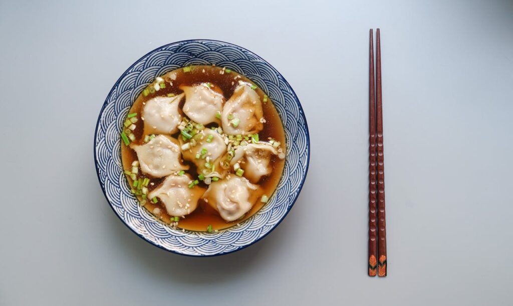 Zelf kimchi maken: pittige Koreaanse kool op tafel